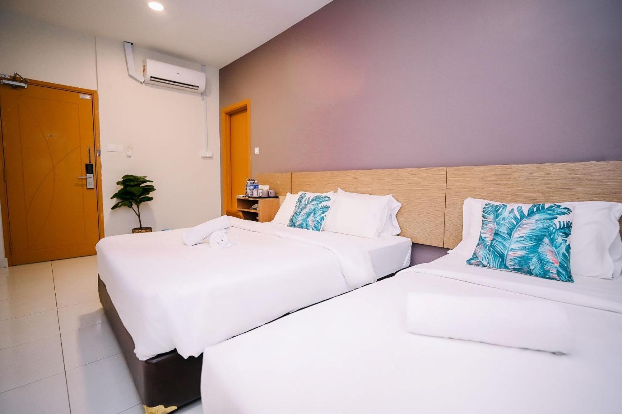 Swing & Pillows - Pj21 Petaling Jaya Exterior photo