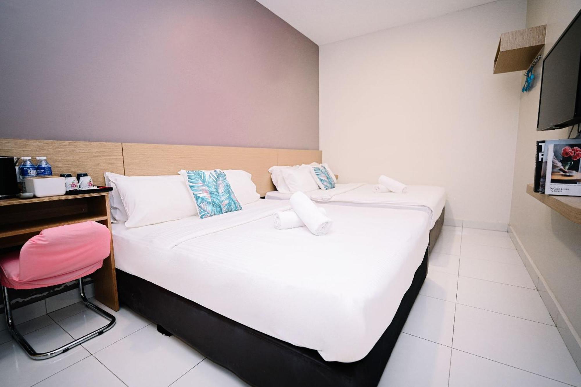 Swing & Pillows - Pj21 Petaling Jaya Exterior photo