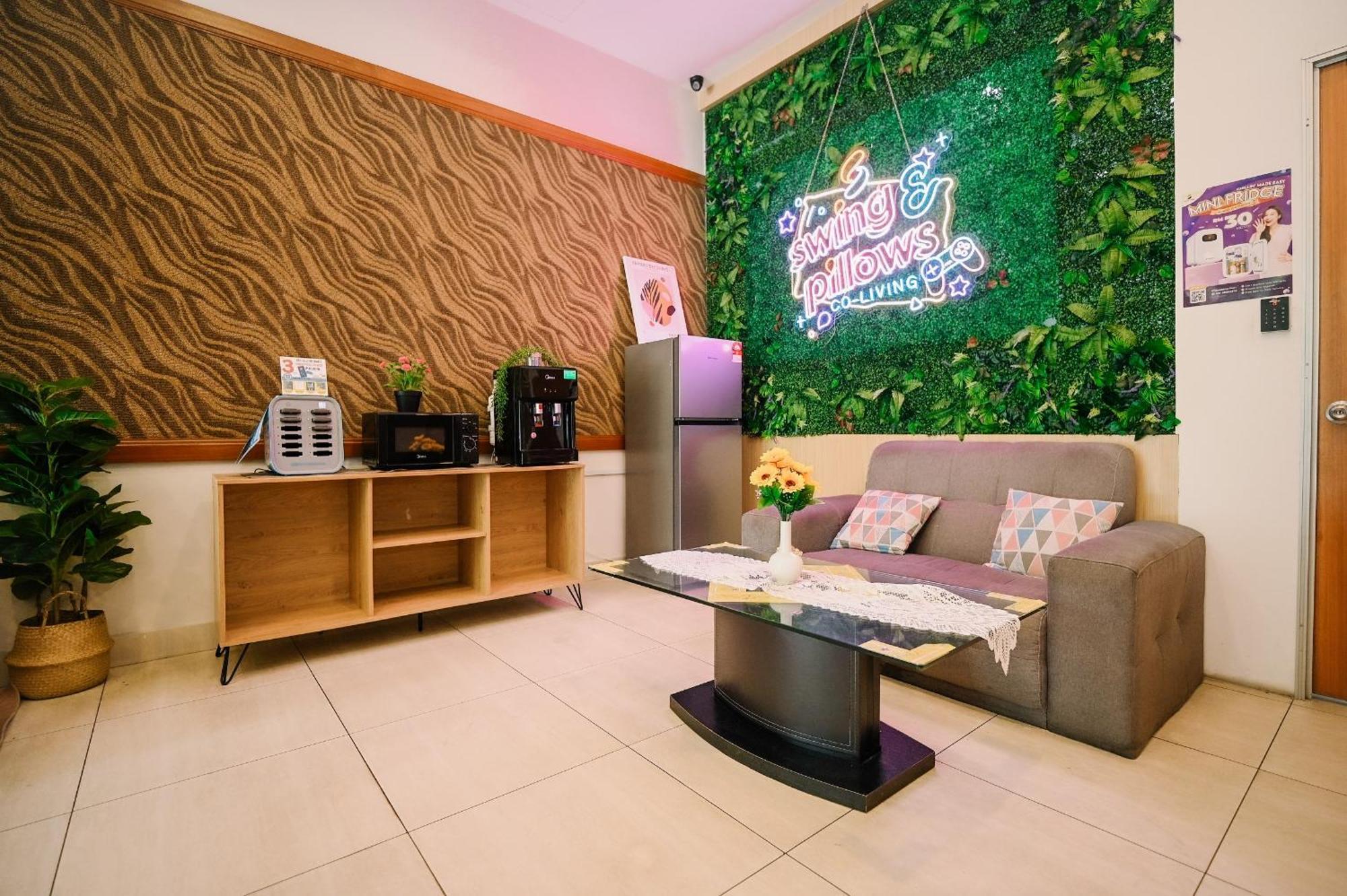 Swing & Pillows - Pj21 Petaling Jaya Exterior photo