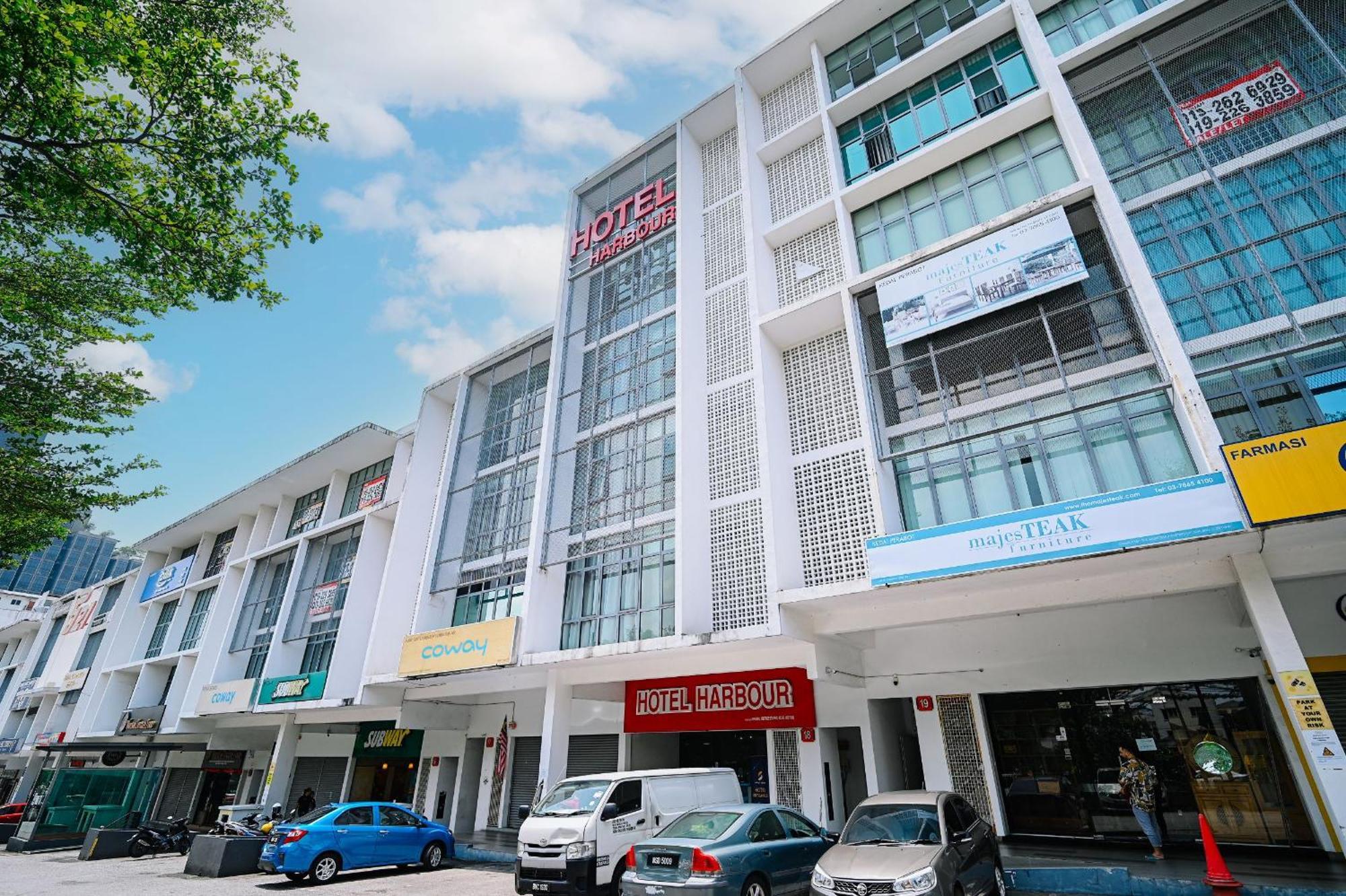 Swing & Pillows - Pj21 Petaling Jaya Exterior photo
