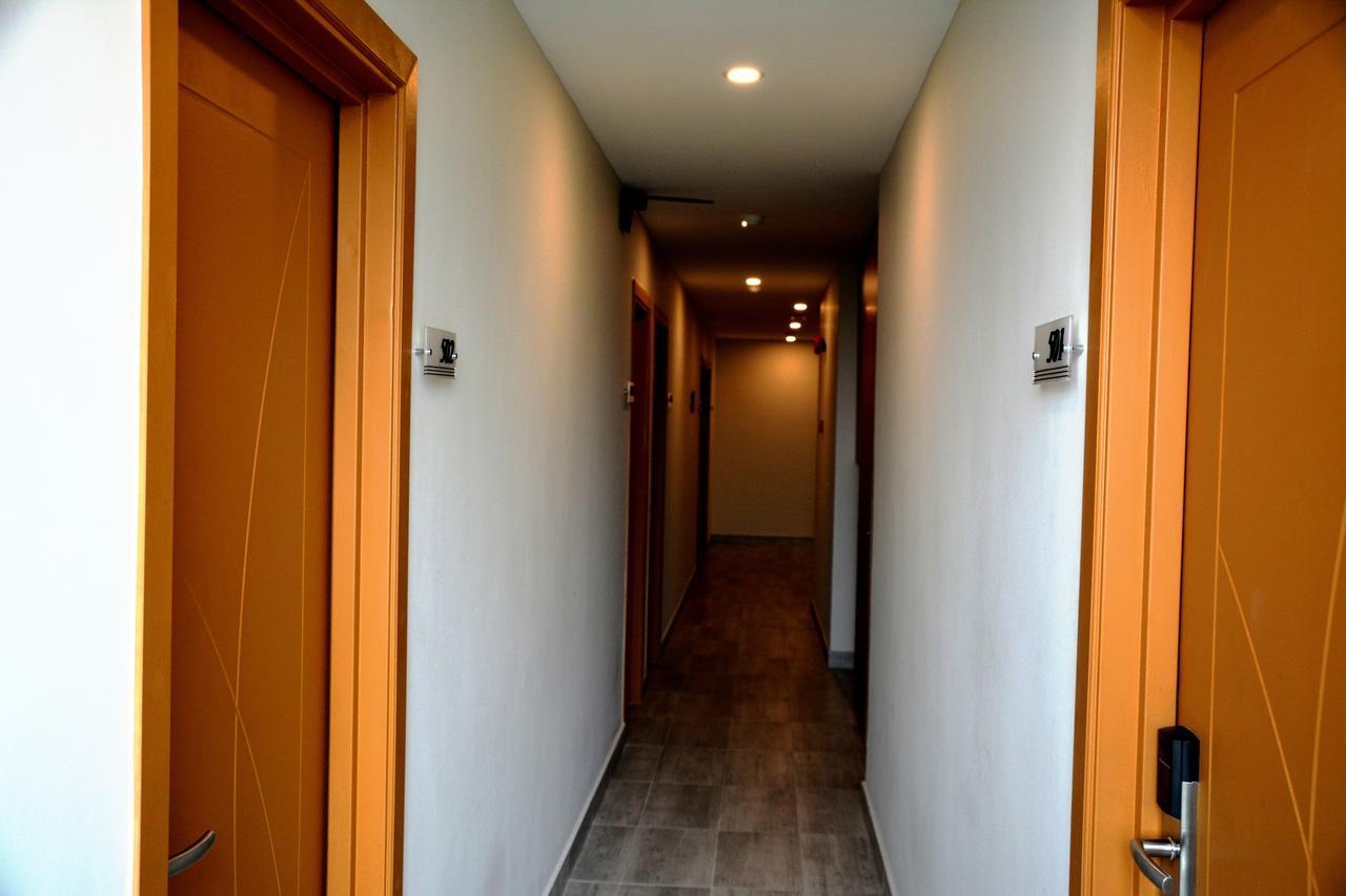 Swing & Pillows - Pj21 Petaling Jaya Exterior photo